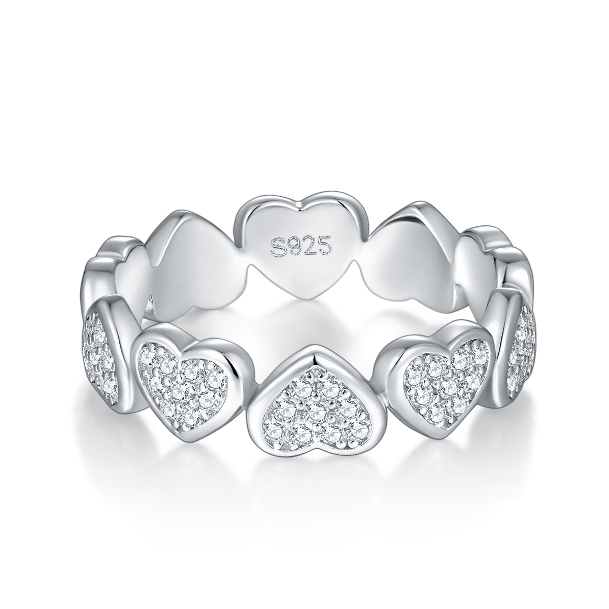 CARISSIE eternity band, inverted perspective highlighting the polished inner surface of the heart links and the detailed outer stone setting