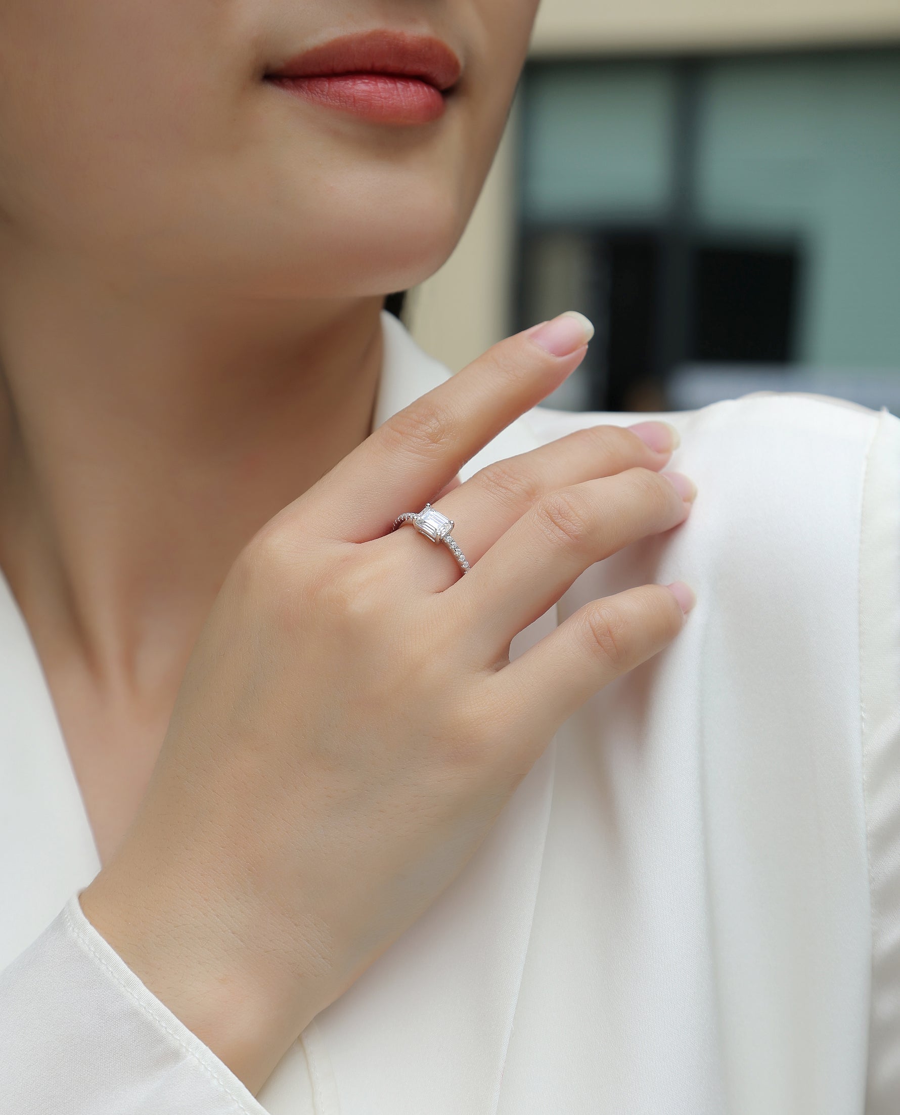 Carissie Ring MF214411 - Silver On Model