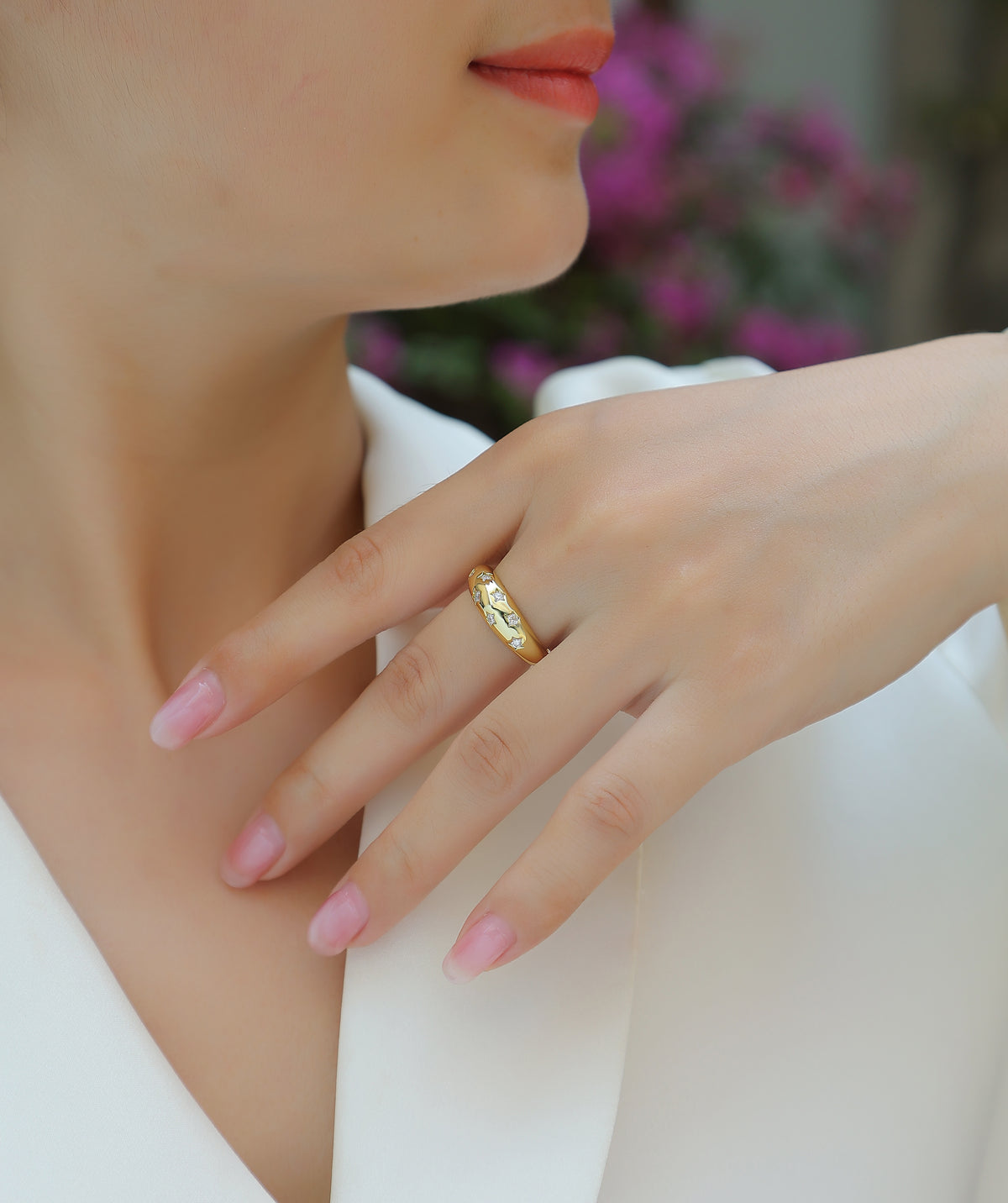 Carissie Ring MF216010 - Yellow Gold On Model