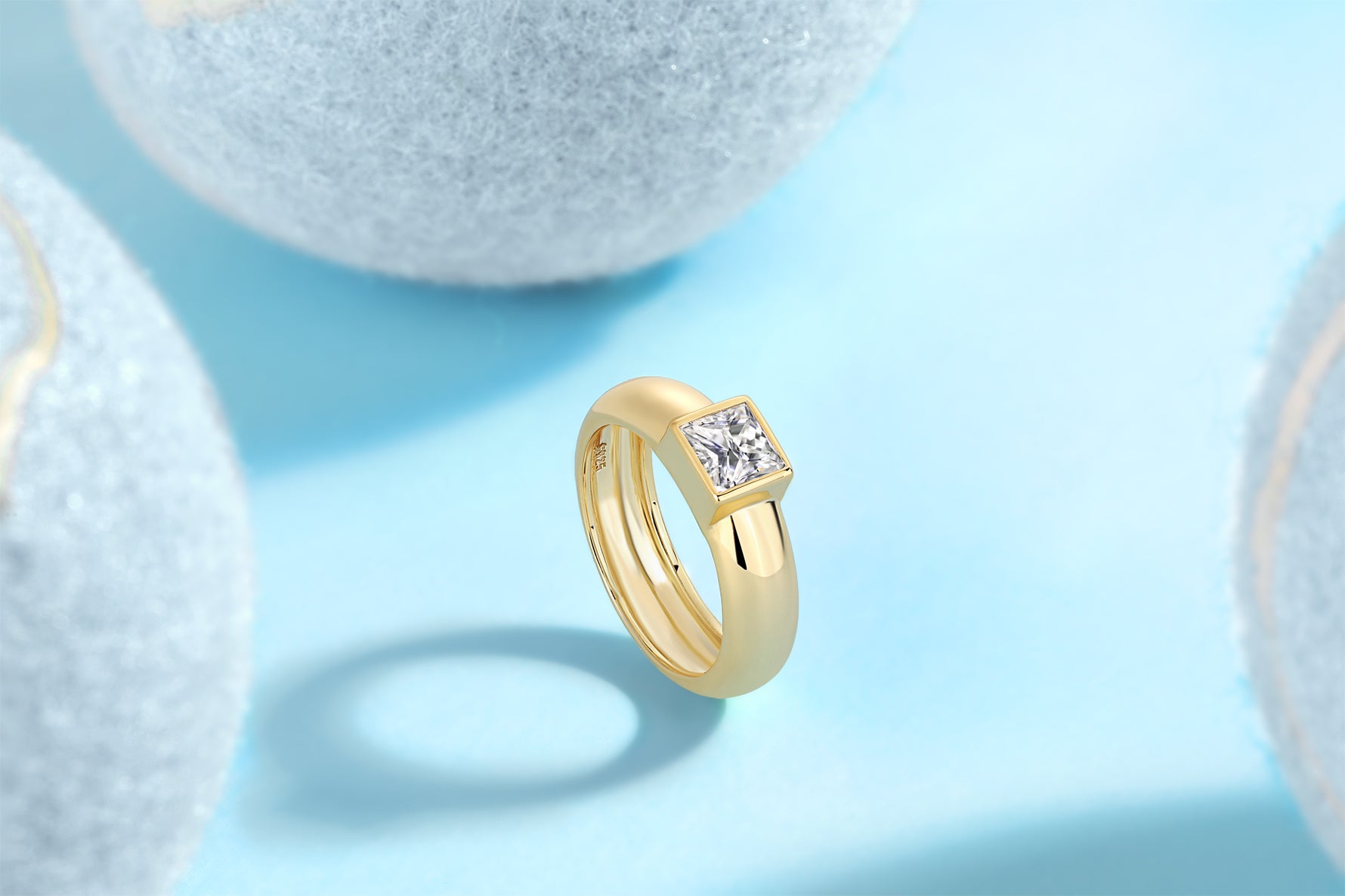 Carissie Ring MF216011 - Yellow Gold Angle View