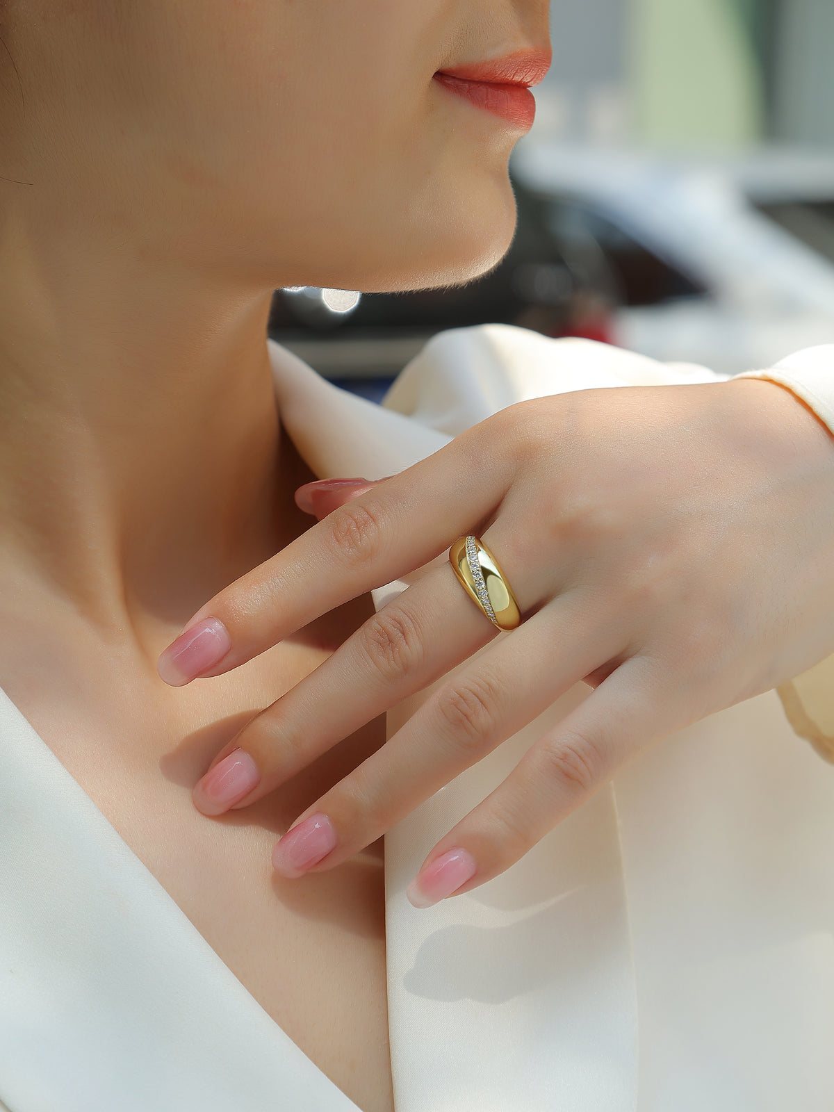 Carissie Ring MF216015 - Yellow Gold On Model
