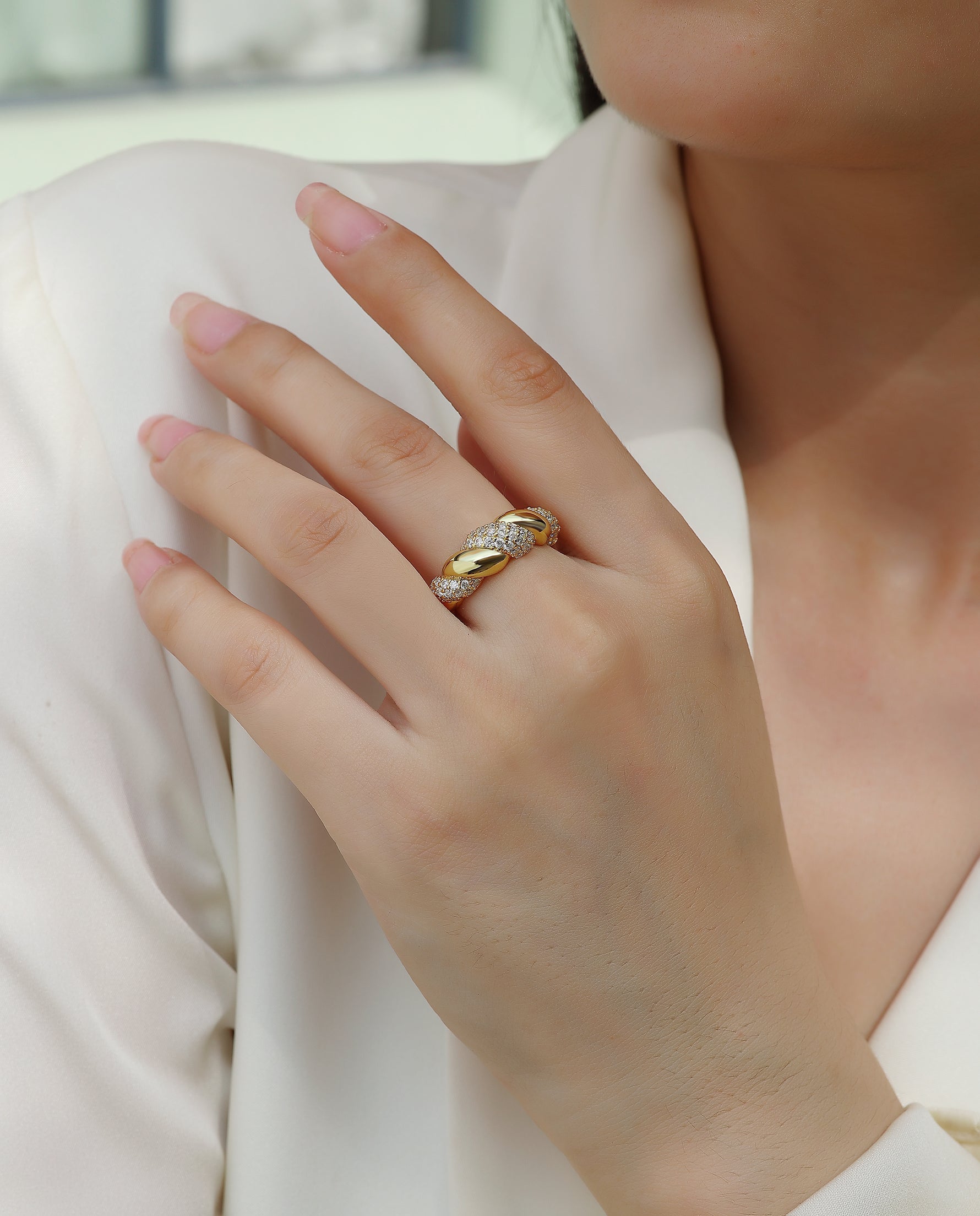 Carissie Ring MF216620 - Yellow Gold On Model