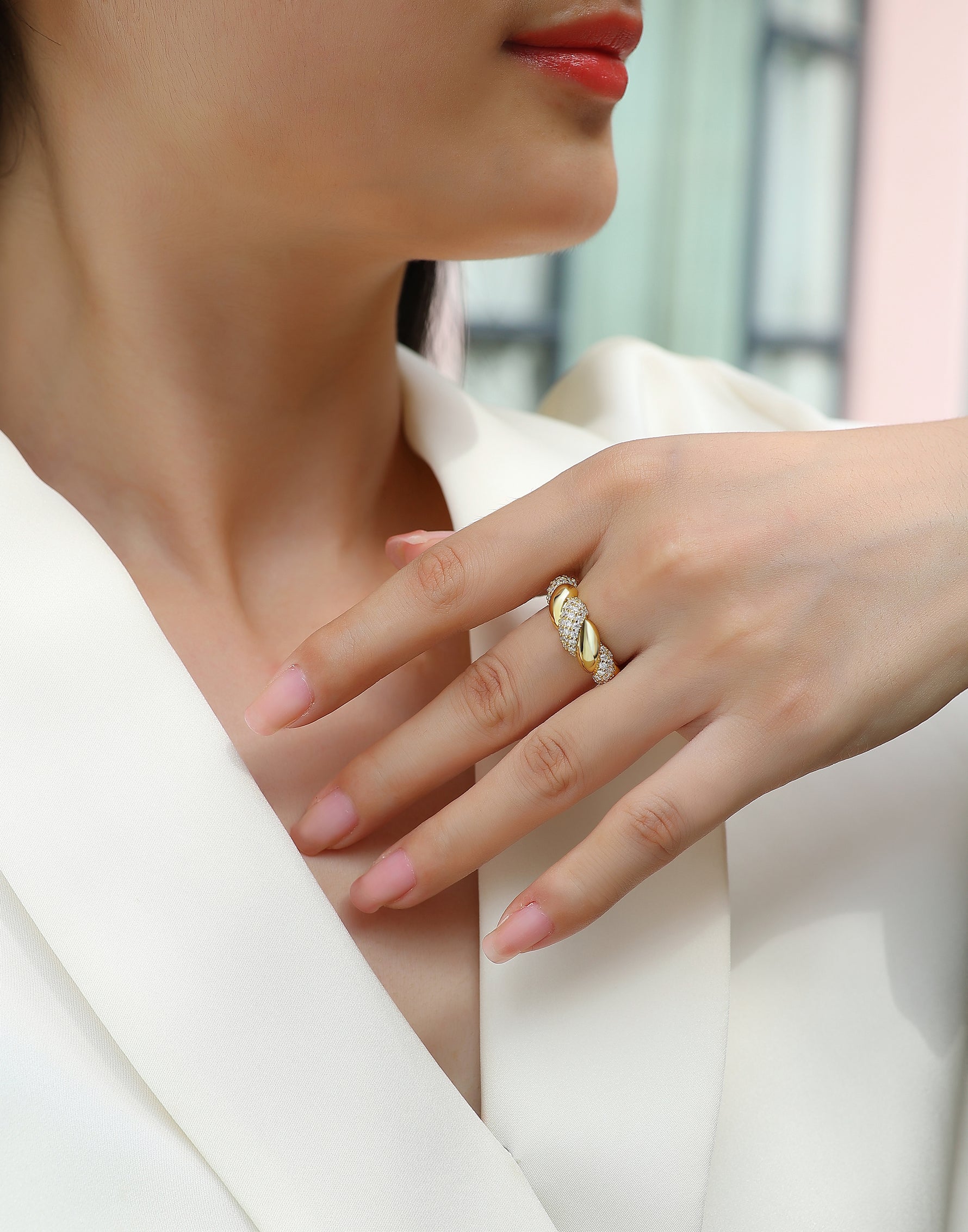 Carissie Ring MF216620 - Yellow Gold On Model