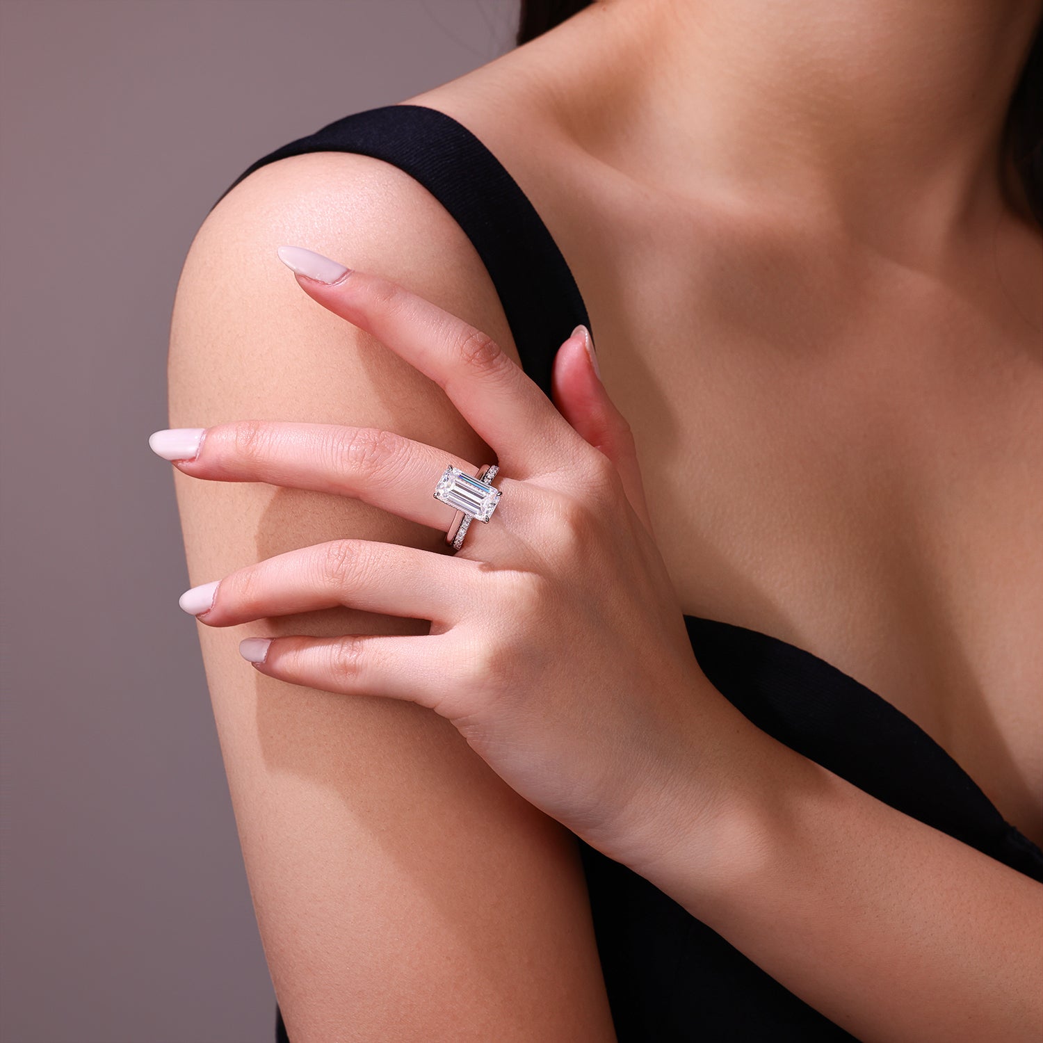 Carissie Ring MF216824 - Silver On Model