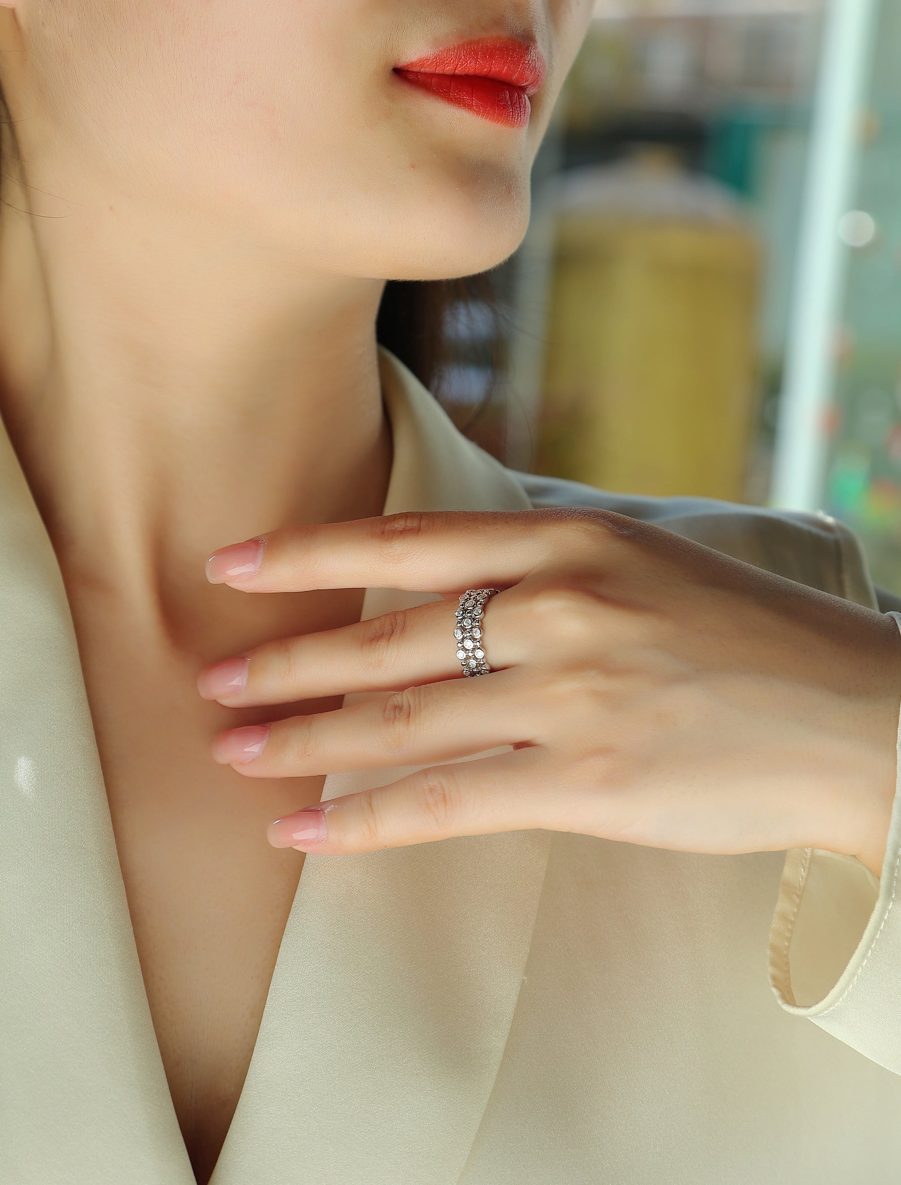 Carissie Intricate Bubble Cluster Openwork Statement Band