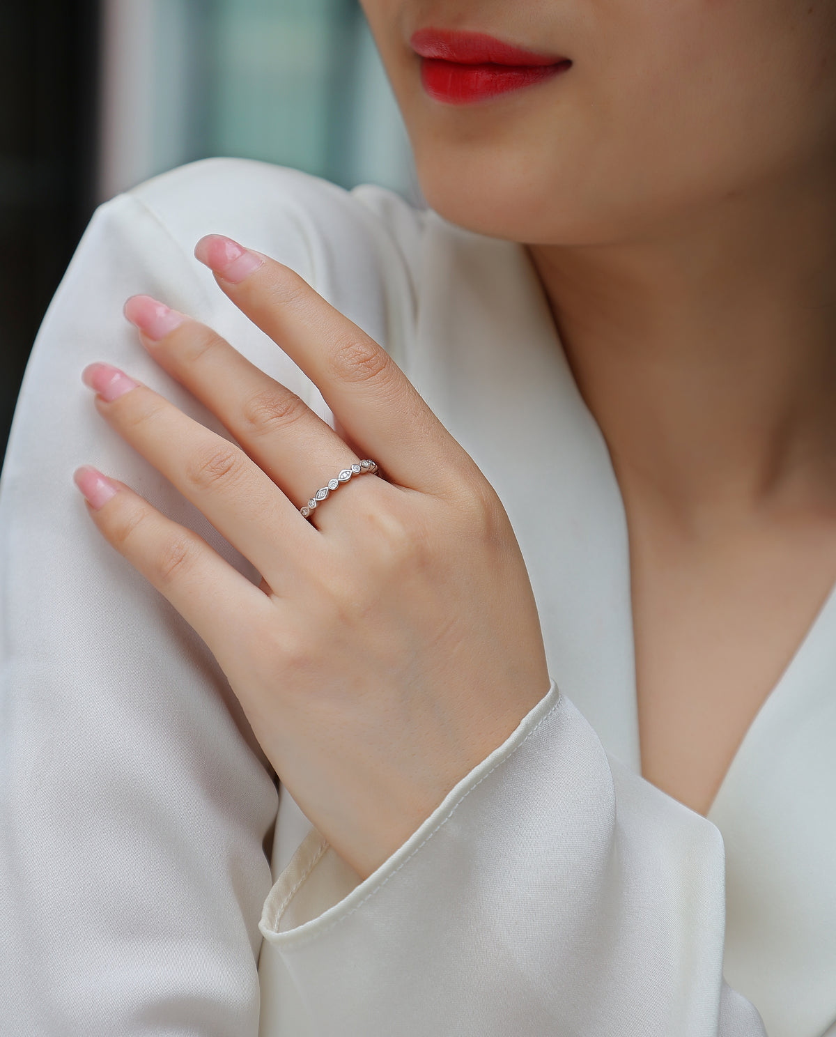 Carissie Classic Marquise Round Alternating Eternity Band