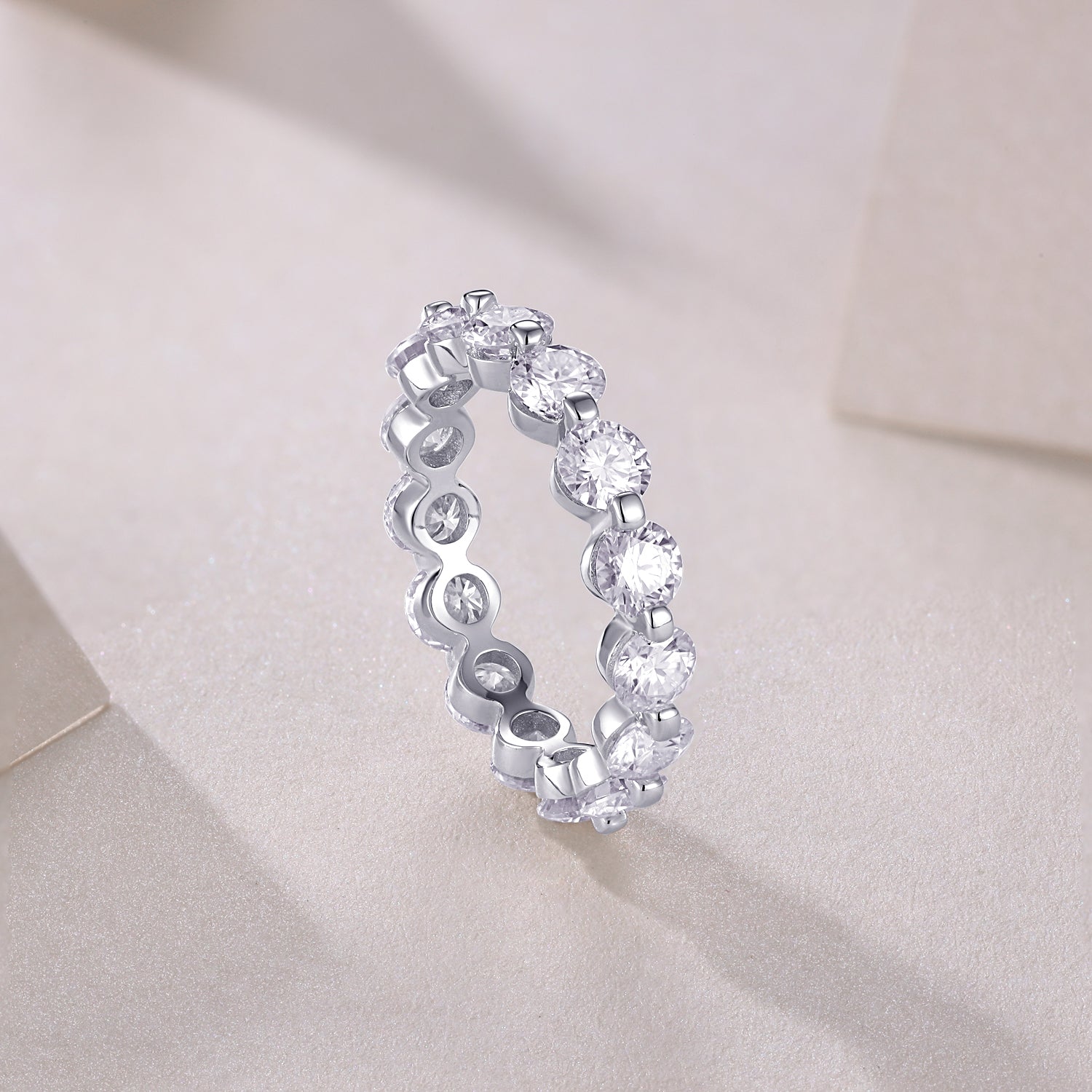 Carissie Round Cut Interlocking Full Eternity Band