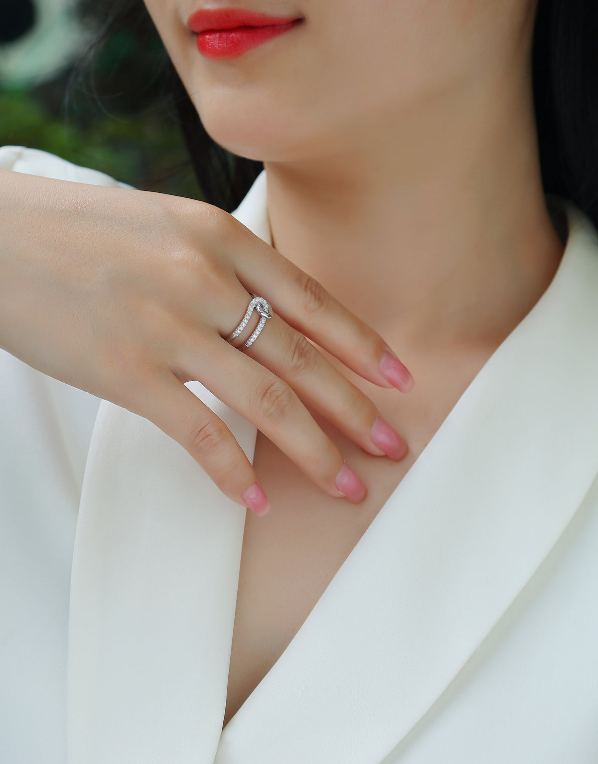 Carissie Classic Twist Knot Cluster Statement Ring