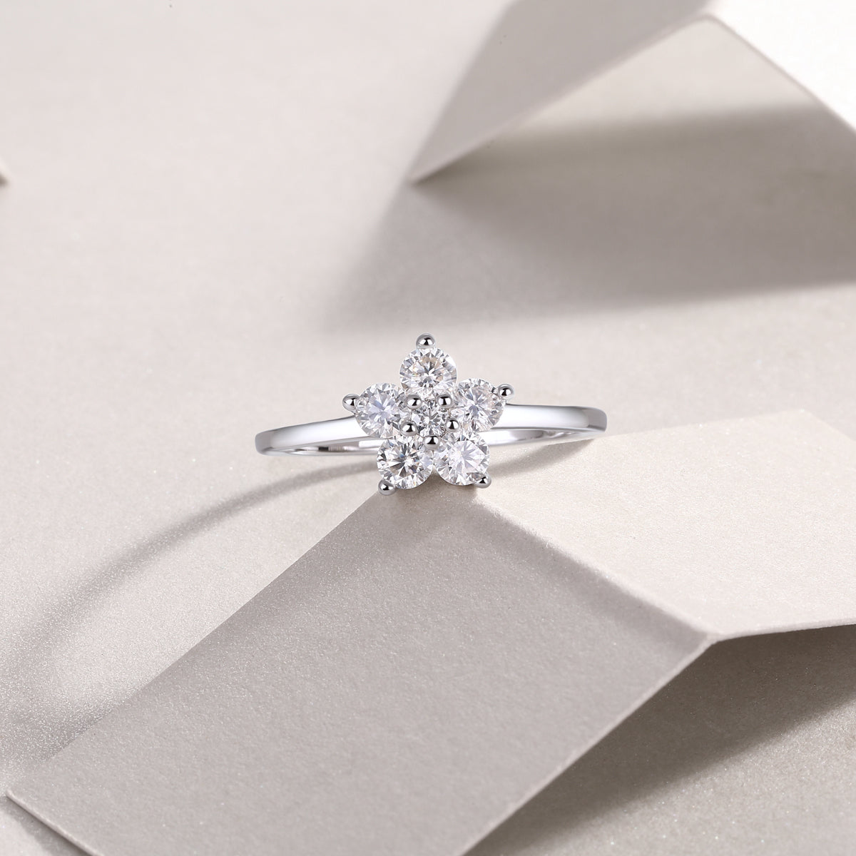 Carissie Vintage Flower Cluster Prong Statement Ring