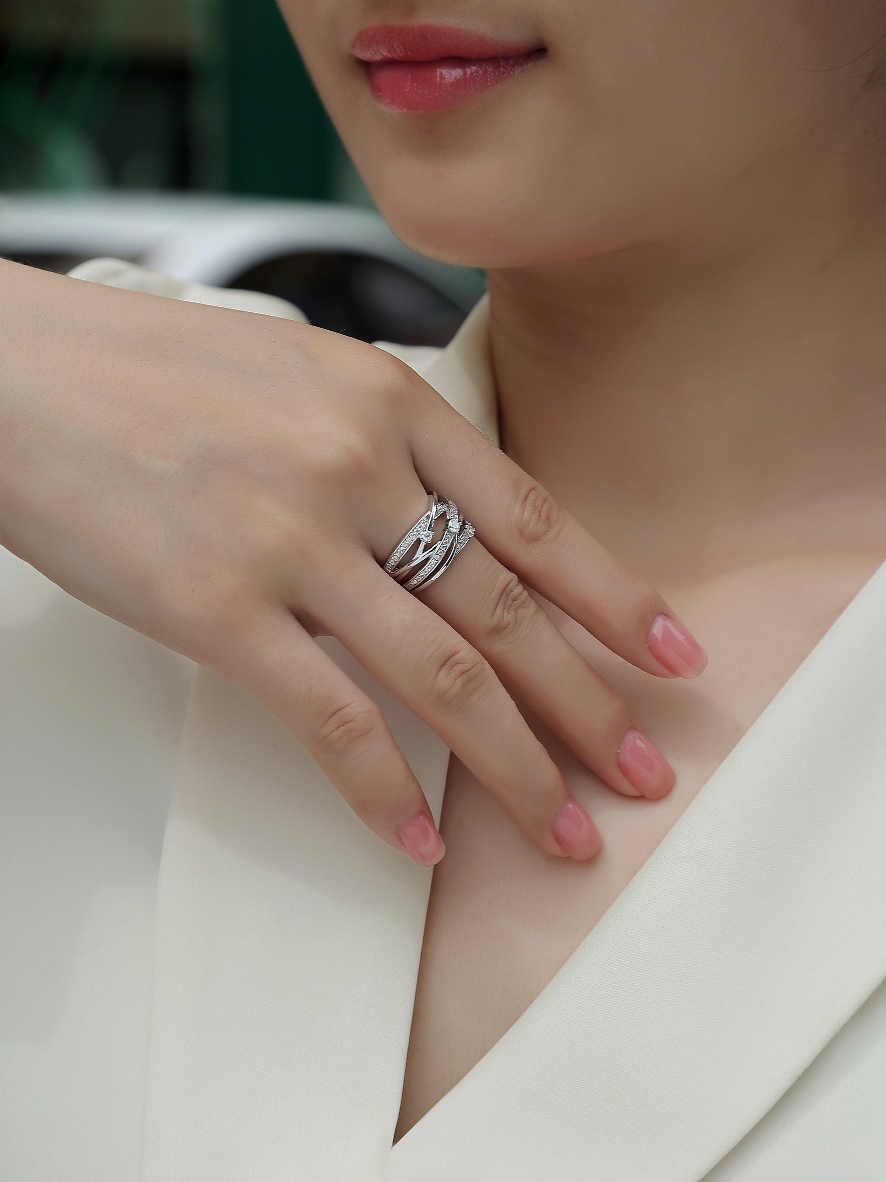Carissie Classic Twist Multi-Band Cluster Cocktail Ring